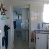 kitchen & bathroom (shower room)